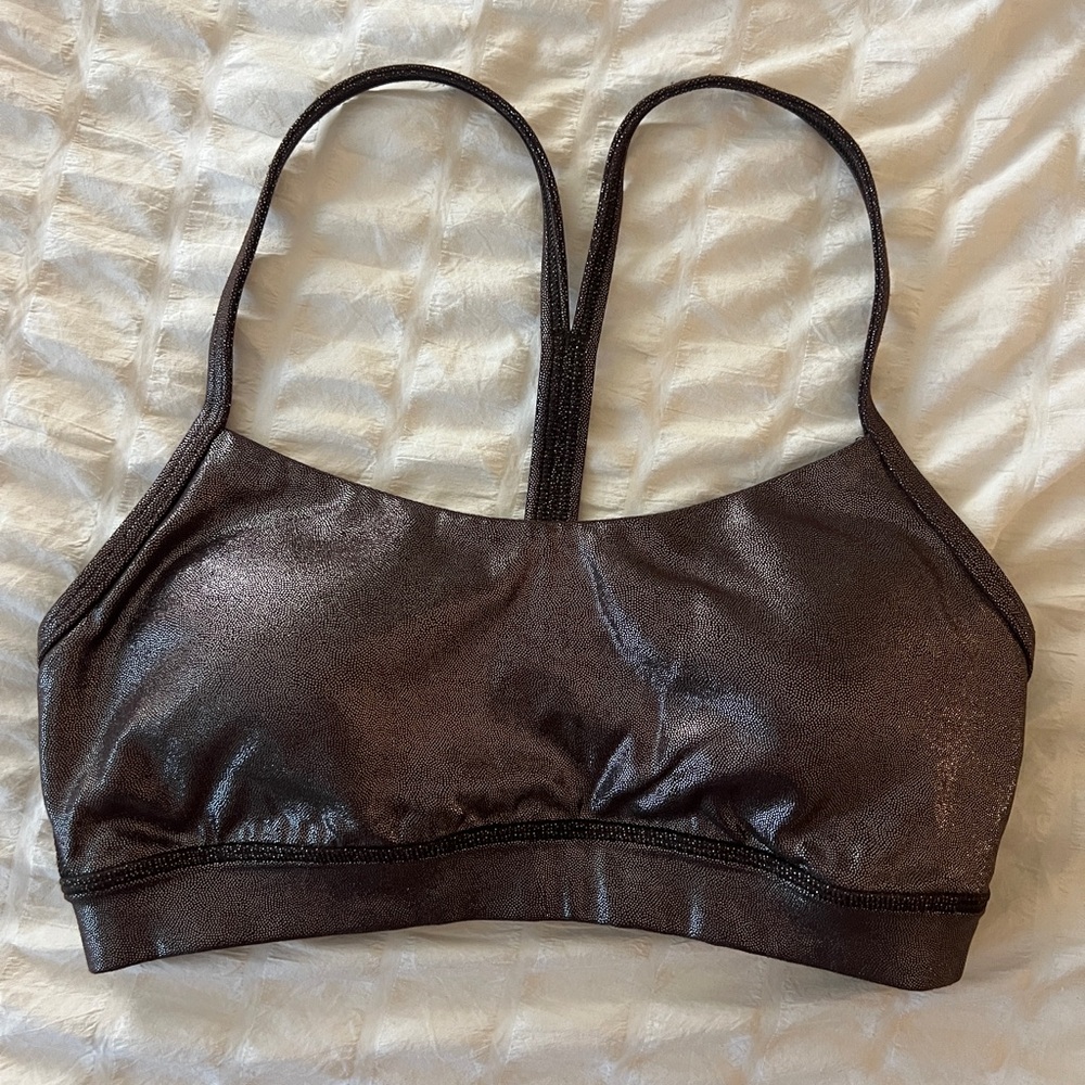 Lululemon flow Y nulu radiate foil Sports Bra A-C cup (dark maroon)